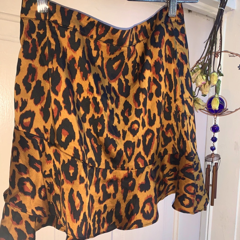 *SADIE & SAGE*~ MINI LAYERED LEOPARD SKIRT